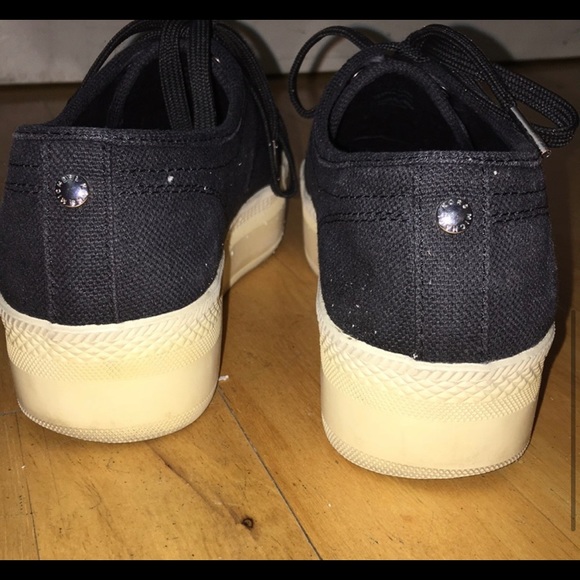 Michael Kors sneakers 👟 (black and white) - Picture 6 of 8